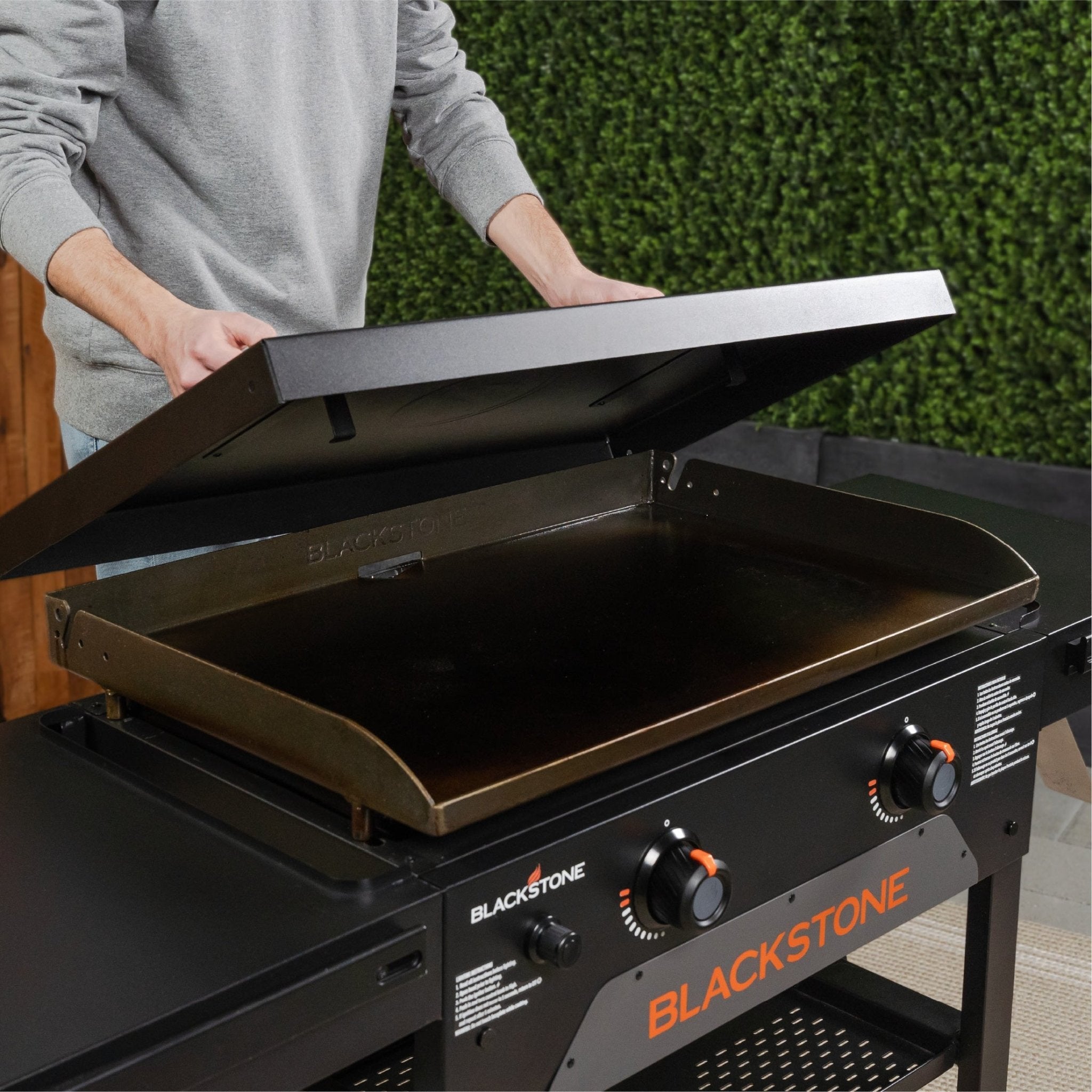 Original 28" Omnivore Griddle with Hard Cover